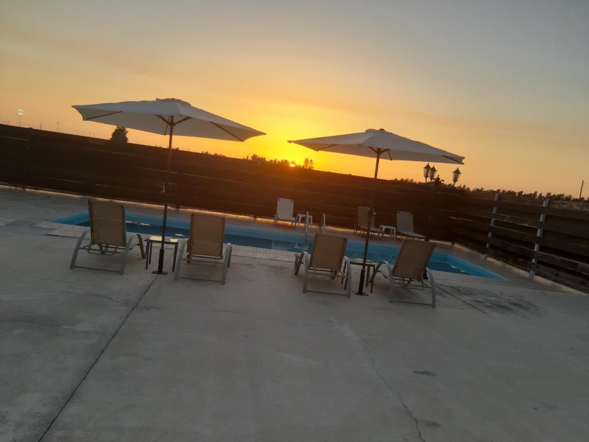Sunset Villa Пафос Екстериор снимка