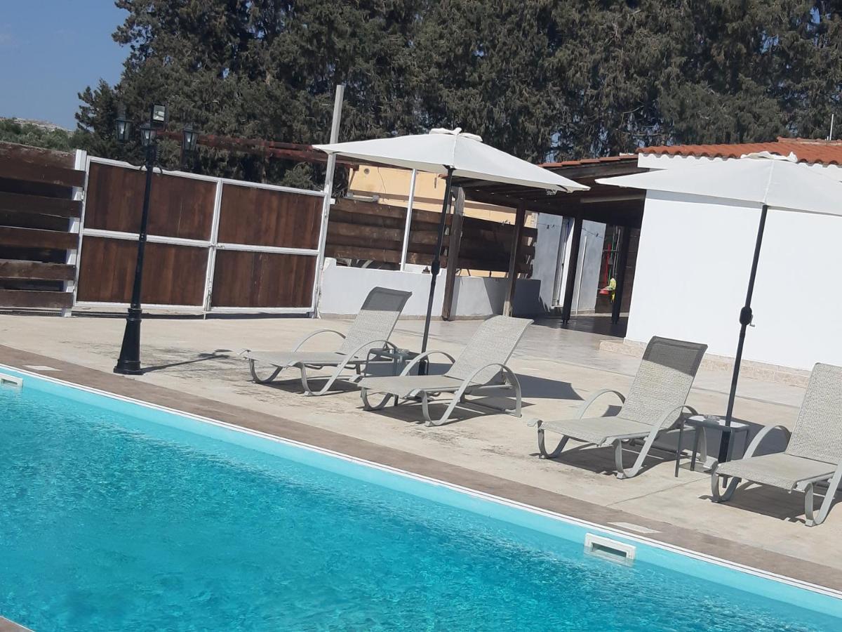 Sunset Villa Пафос Екстериор снимка